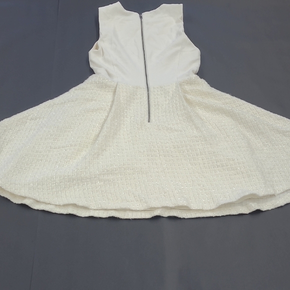 Alice & Olivia CreamElegant Tweed Dress Size XS/S - Picture 10 of 10
